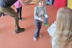 2025-03-10_Kindergarten-Gluecksbaerchen_Mutkurs-53