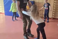 2025-03-10_Kindergarten-Gluecksbaerchen_Mutkurs-61