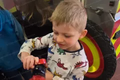 2025-03-18_Kindergarten-Gluecksbaerchen_Feuerwehrbesuch-21