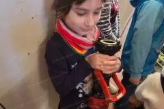 2025-03-18_Kindergarten-Gluecksbaerchen_Feuerwehrbesuch-24