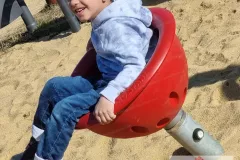 2025-03-21_Kindergarten-Gluecksbaerchen_Ausflug_Spielplatz-14